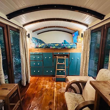 Vila The Railway Carriage - Blue Glasbury Exteriér fotografie