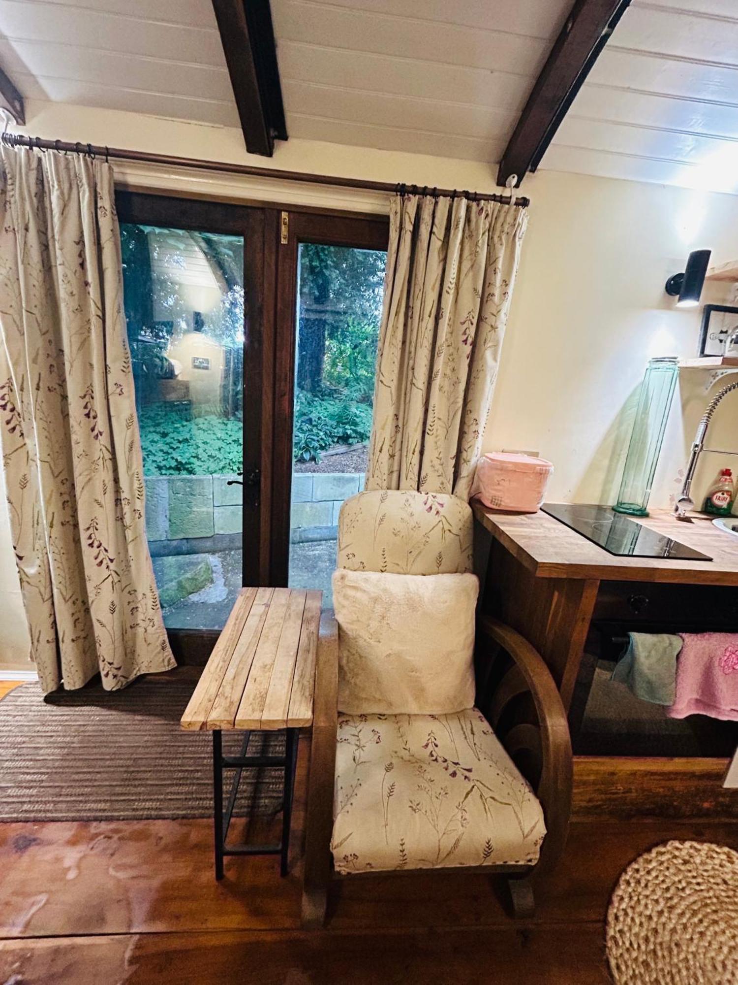 Vila The Railway Carriage - Blue Glasbury Exteriér fotografie